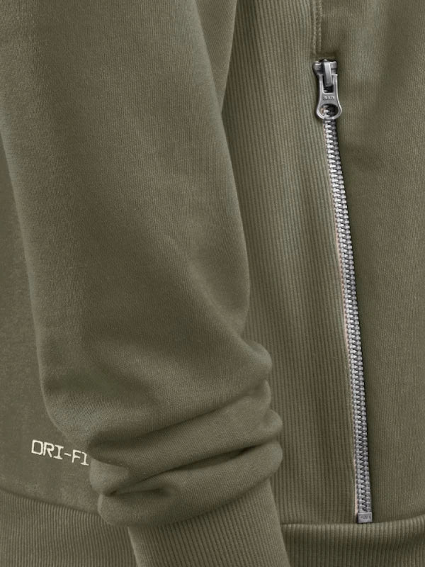 Men's Nike Olive New England Patriots 2025 Salute to Service Sideline Standard Issue Dri-FIT Hoodie