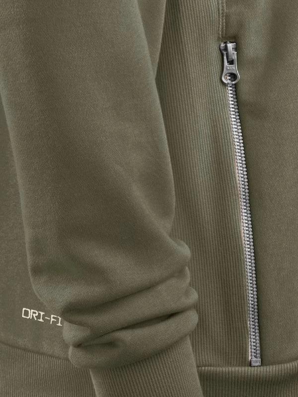 Men s Nike Olive New England Patriots 2025 Salute to Service Sideline Standard Issue Dri FIT Hoodie
