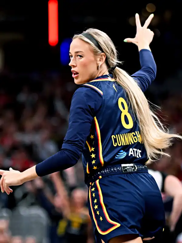 Sophie Cunningham Jersey Indiana Fever