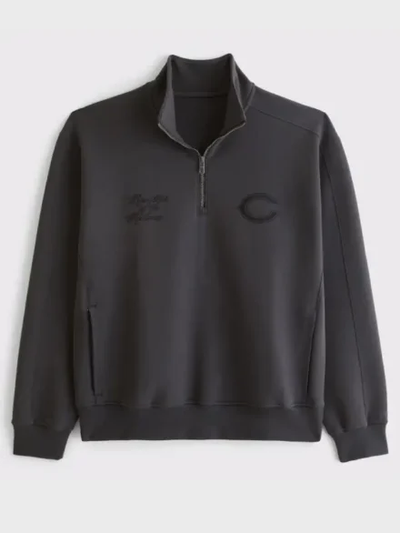 Men's Abercrombie & Fitch Black Chicago Bears YPB neoKNIT MAX Half-Zip Top